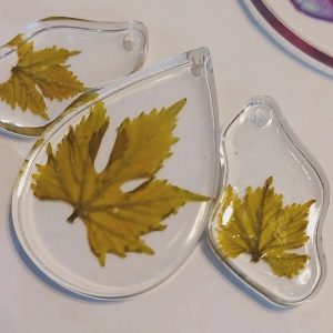 Conj. medalha e brinco - Folha Videira